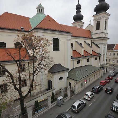 Ferienwohnung Schloessel 26/18 Vienna Esterno foto