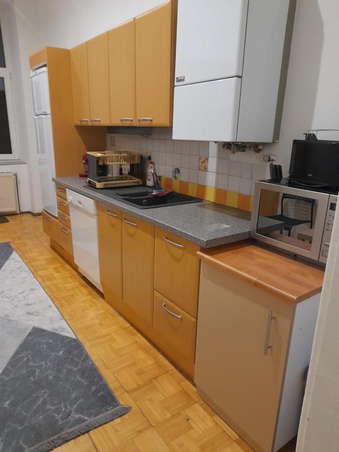 Ferienwohnung Schloessel 26/18 Vienna Esterno foto