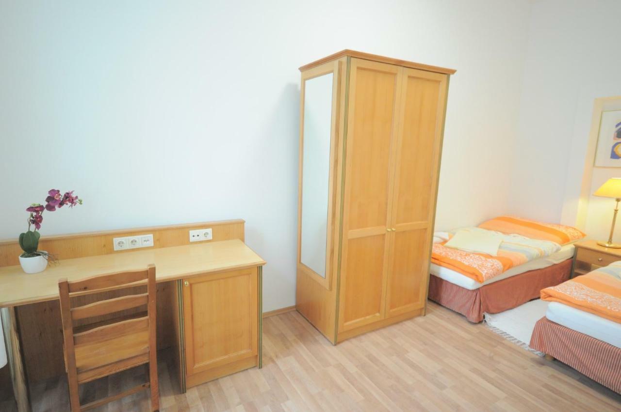 Ferienwohnung Schloessel 26/18 Vienna Esterno foto